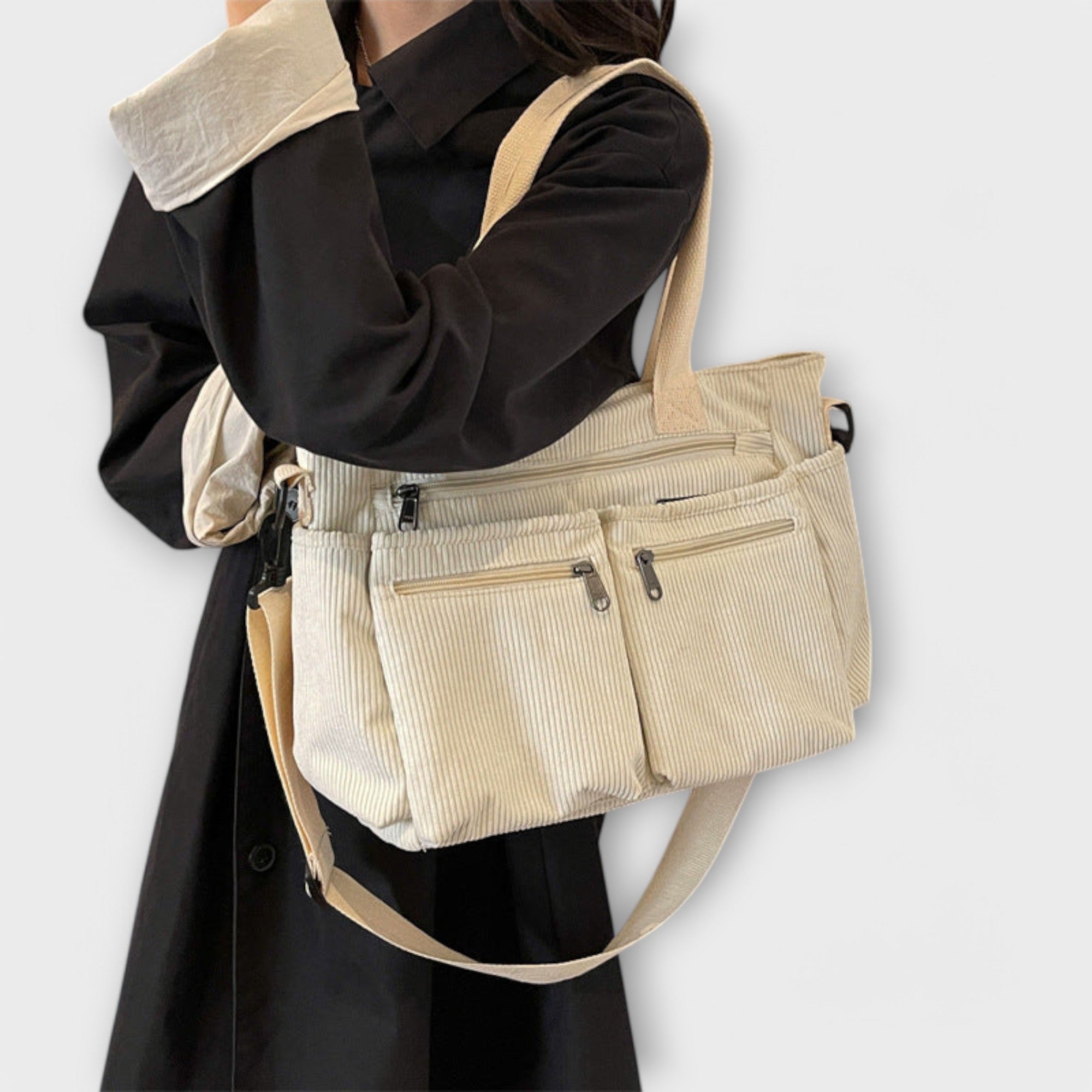 Lora. - Tote Bag