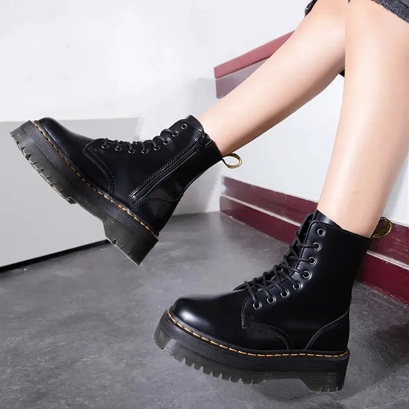 Ella | Elegante Plateaustiefel aus Leder – Stilvolle Schuhe mit Komfort
