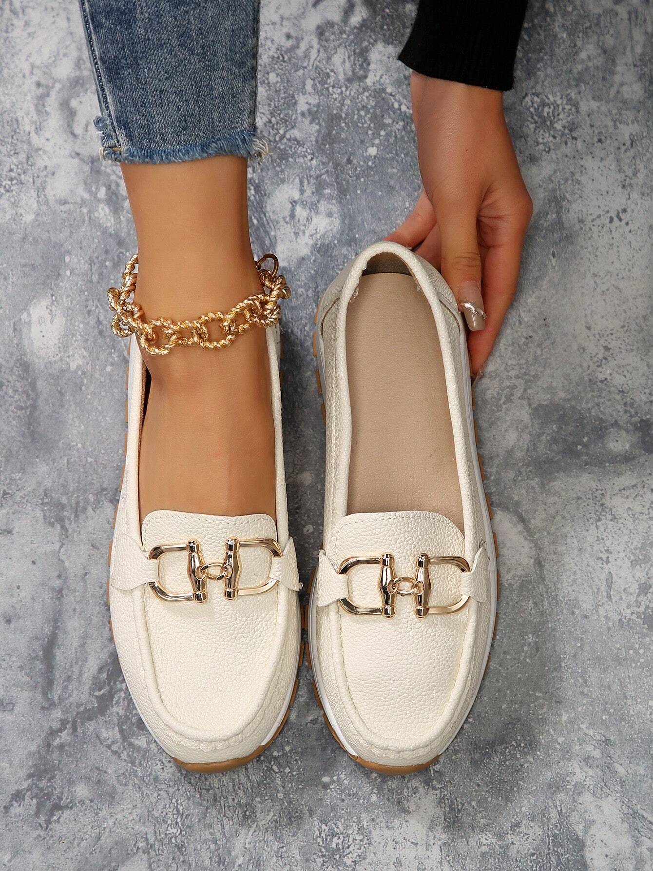 Bequeme Damen-Loafers mit elegantem Metallakzent