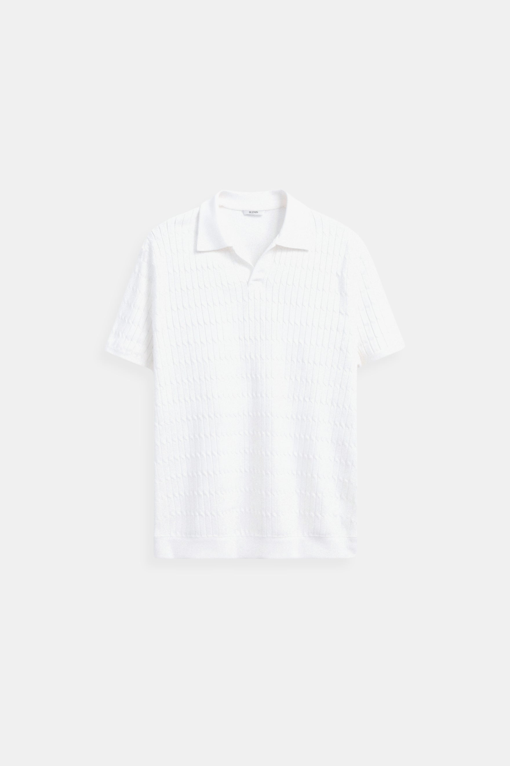 Weißes Strick-Poloshirt mit Strukturmuster