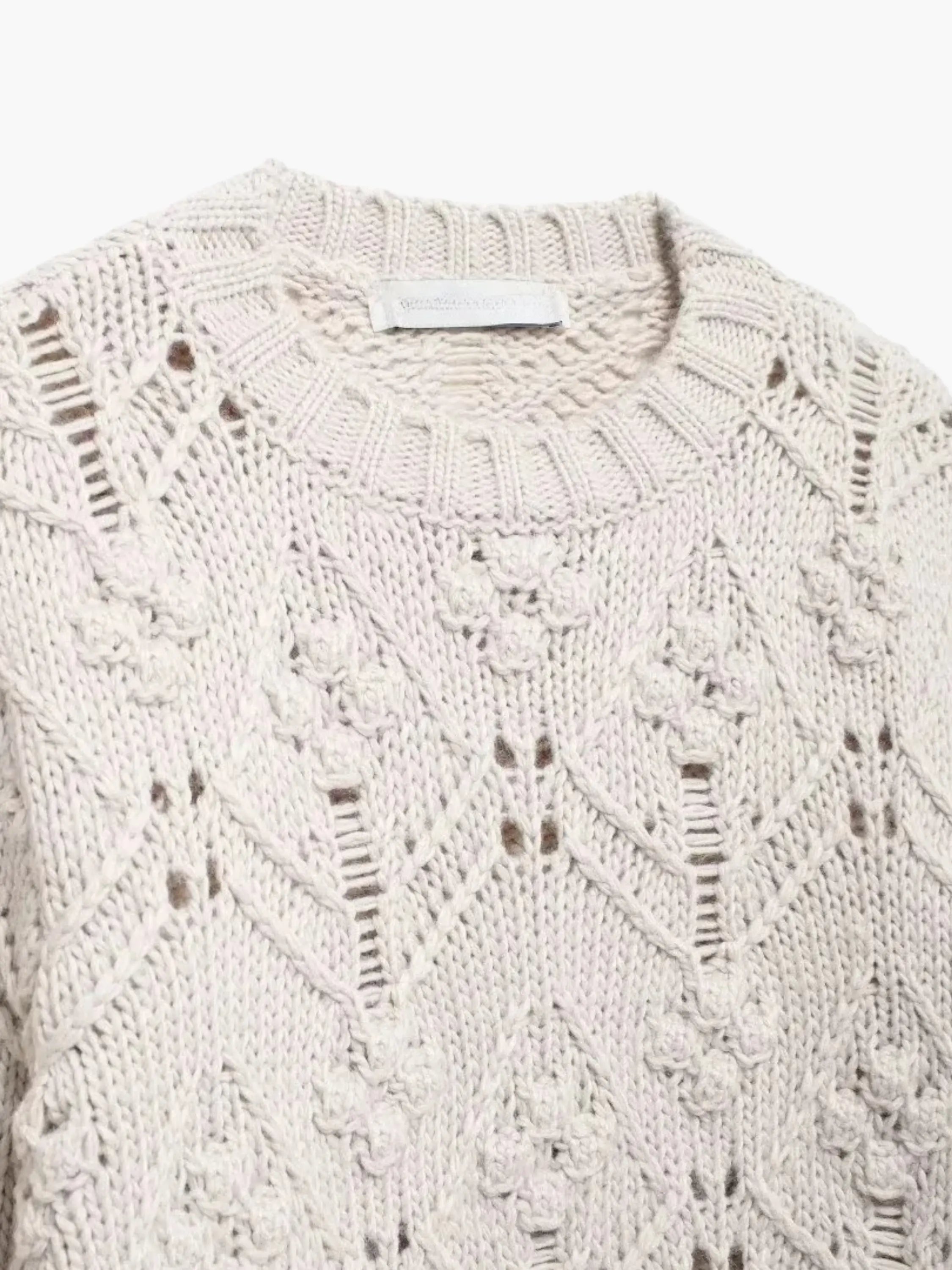 Delia | Modischer Damenpullover aus Zopfmuster