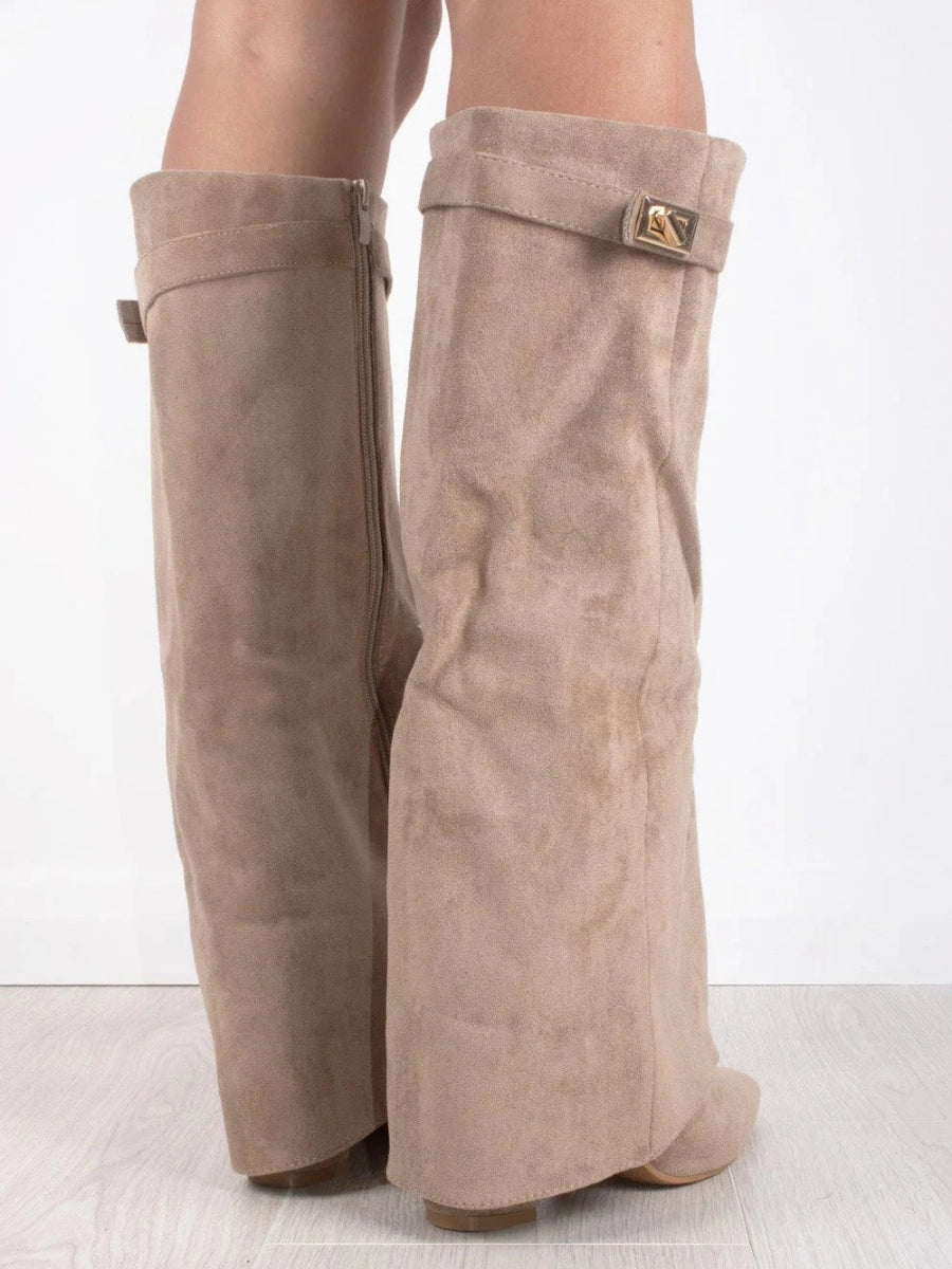 Evy | Elegante Damenstiefel aus hochwertigem Suede mit goldenen Akzenten