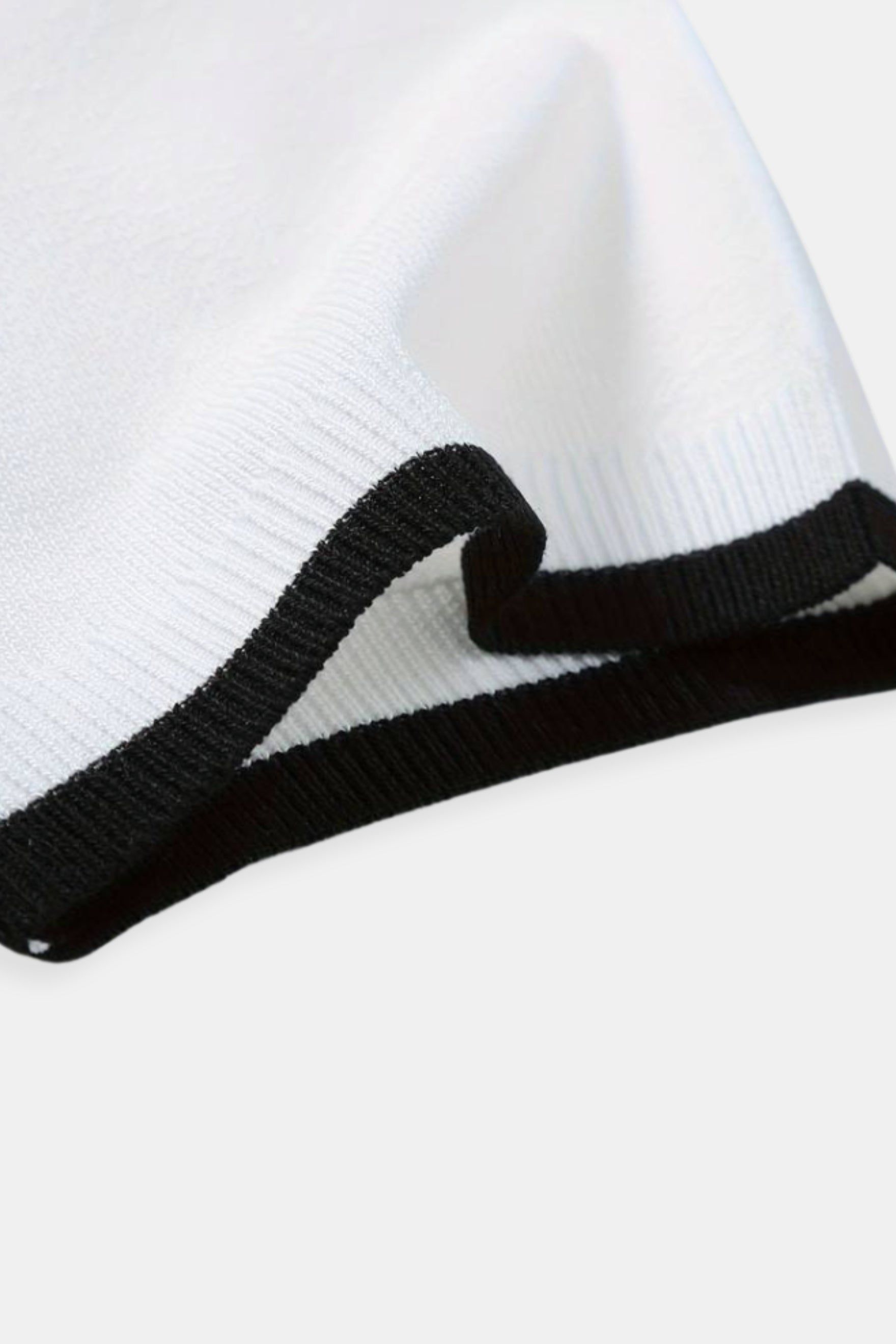 Klassisches Poloshirt mit Reißverschluss und Kontrastdetails