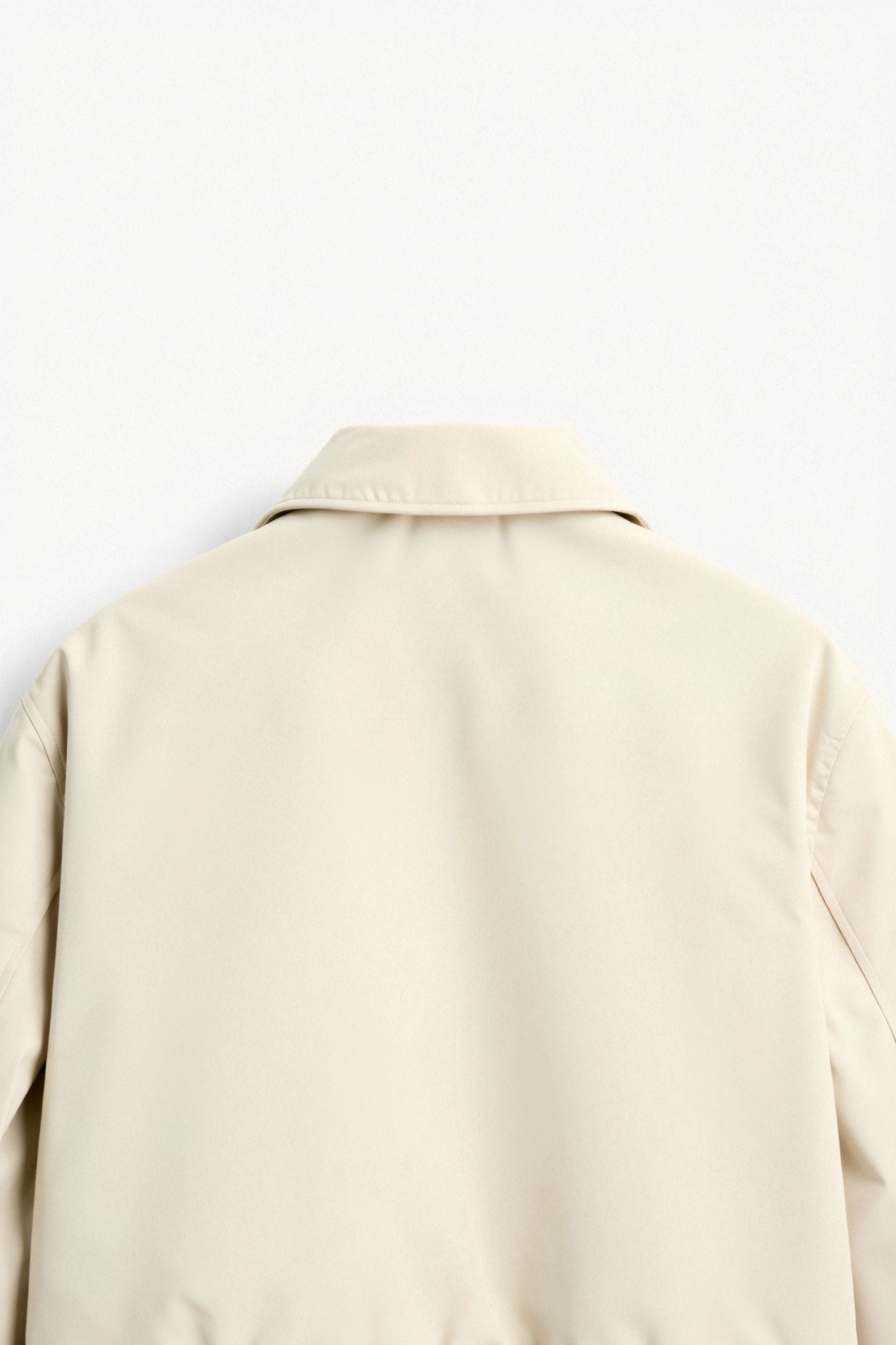 Minimalistische Bomberjacke – Eleganz trifft auf Komfort