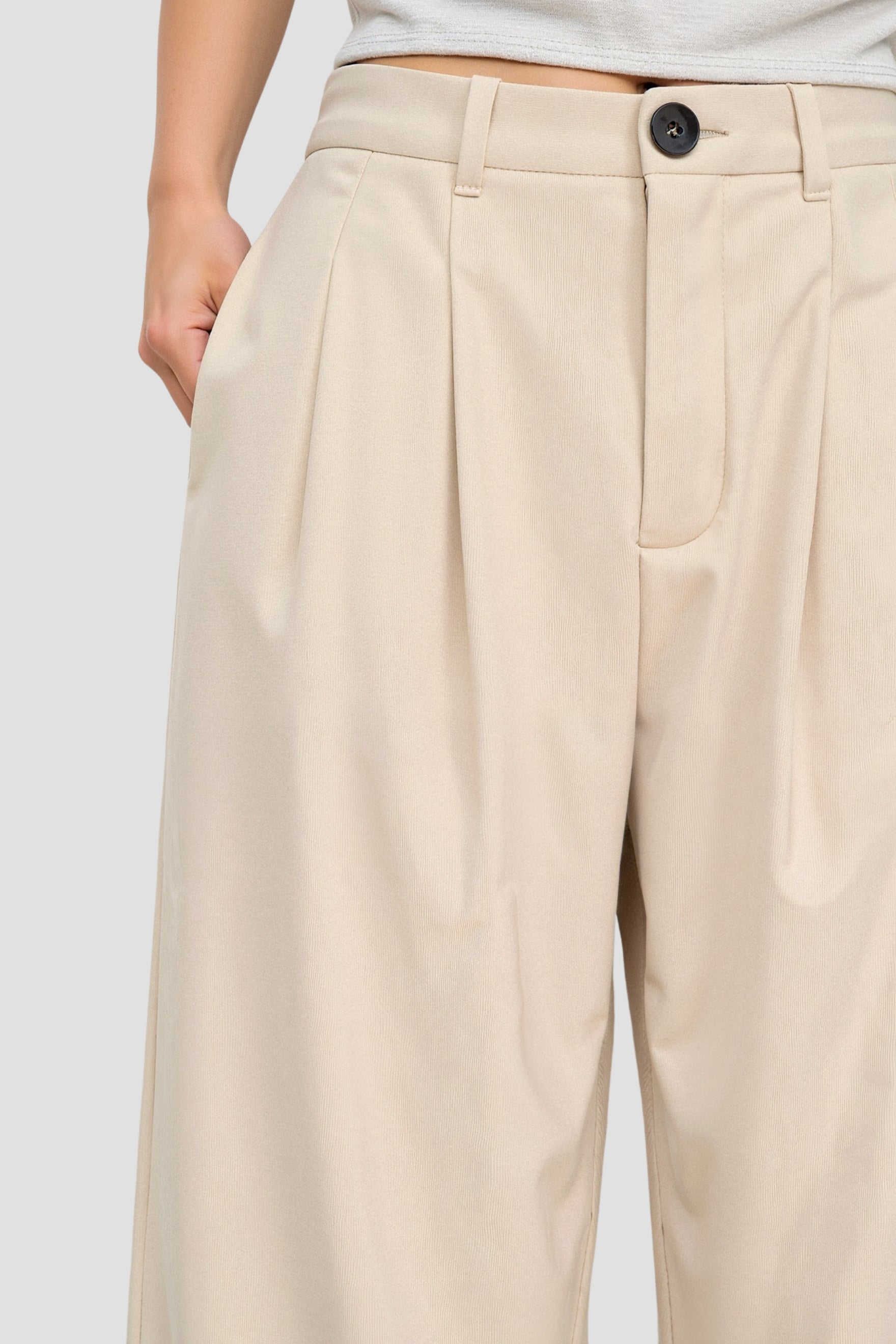 Elegante Damenhose mit Bundfalte