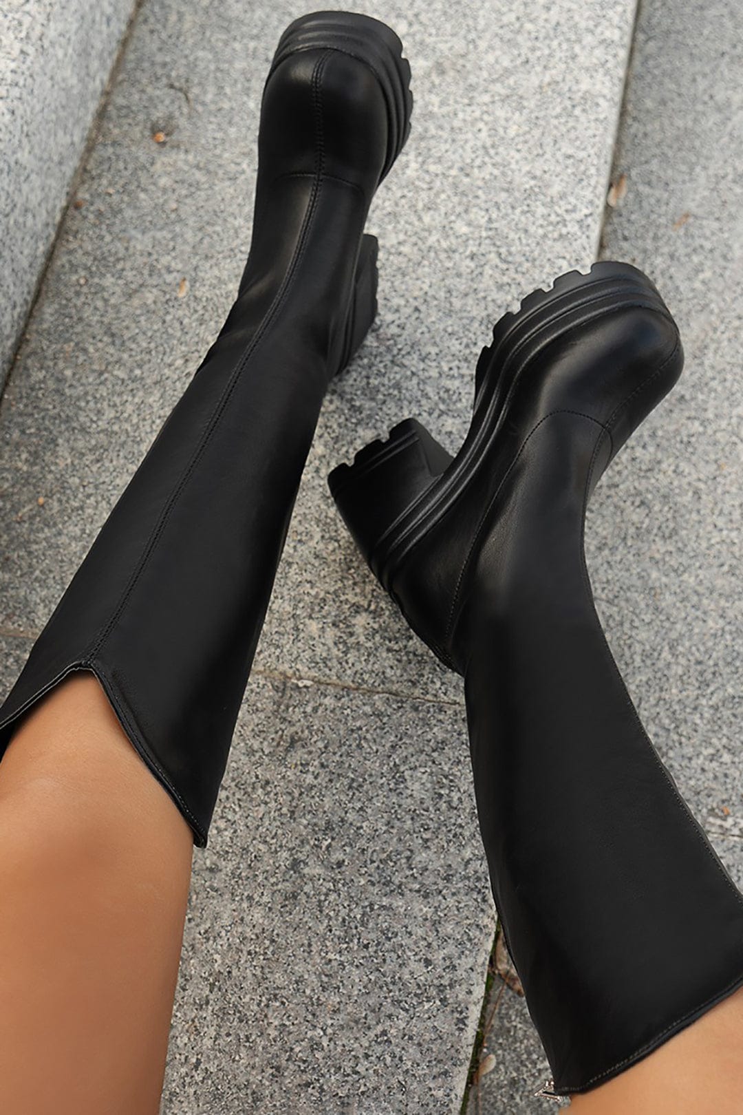 Robine | Schwarze kniehohe Plateau-Stiefel – Stilvoll & Bequem