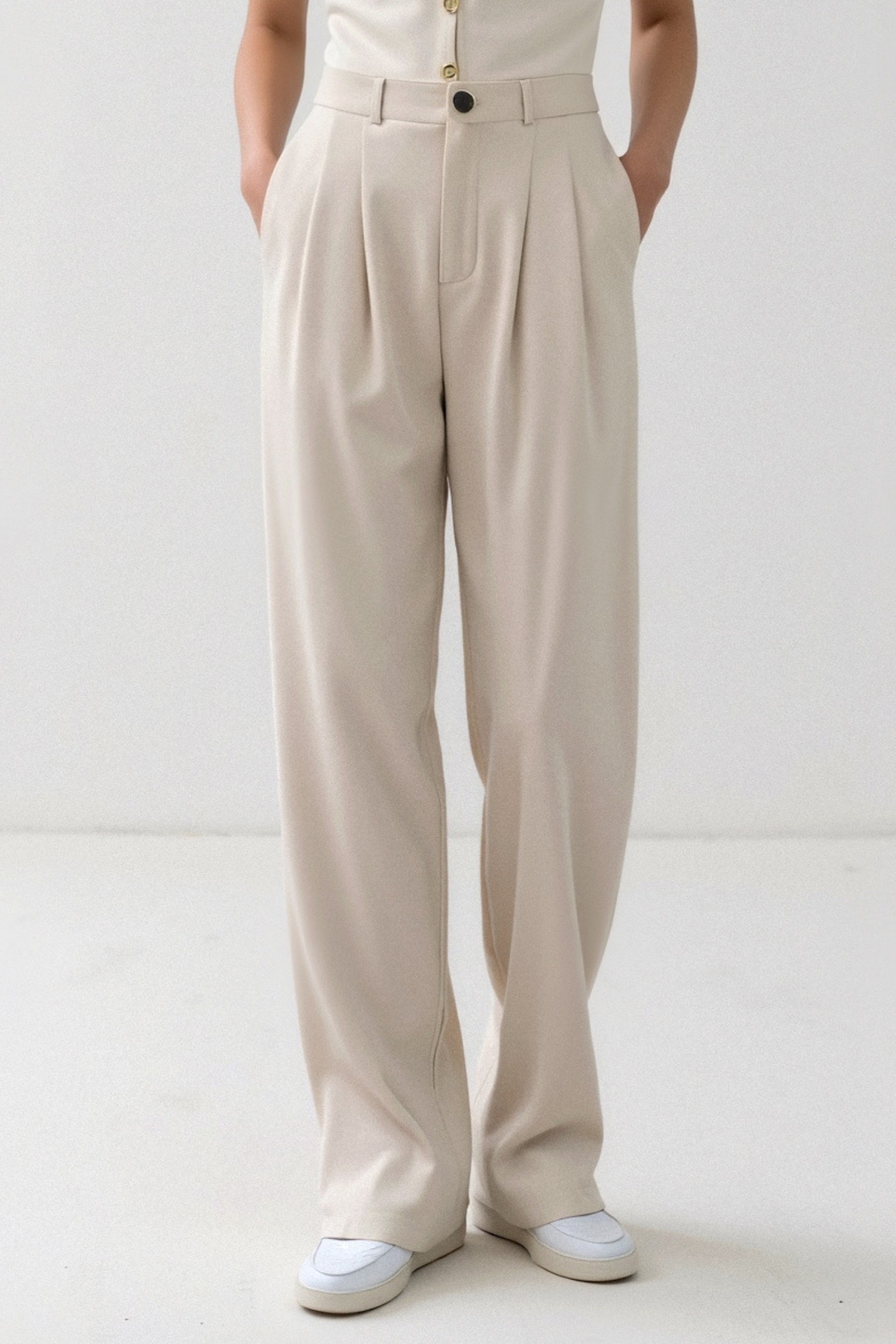 Elegante Damenhose mit Bundfalte