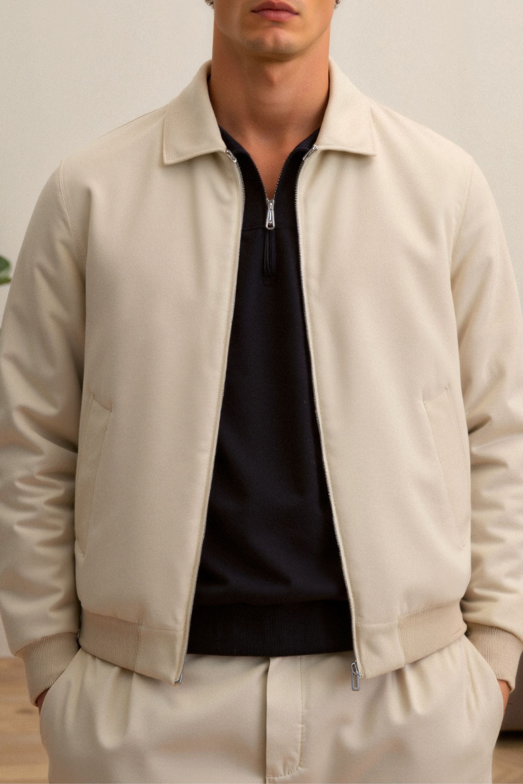 Minimalistische Bomberjacke – Eleganz trifft auf Komfort