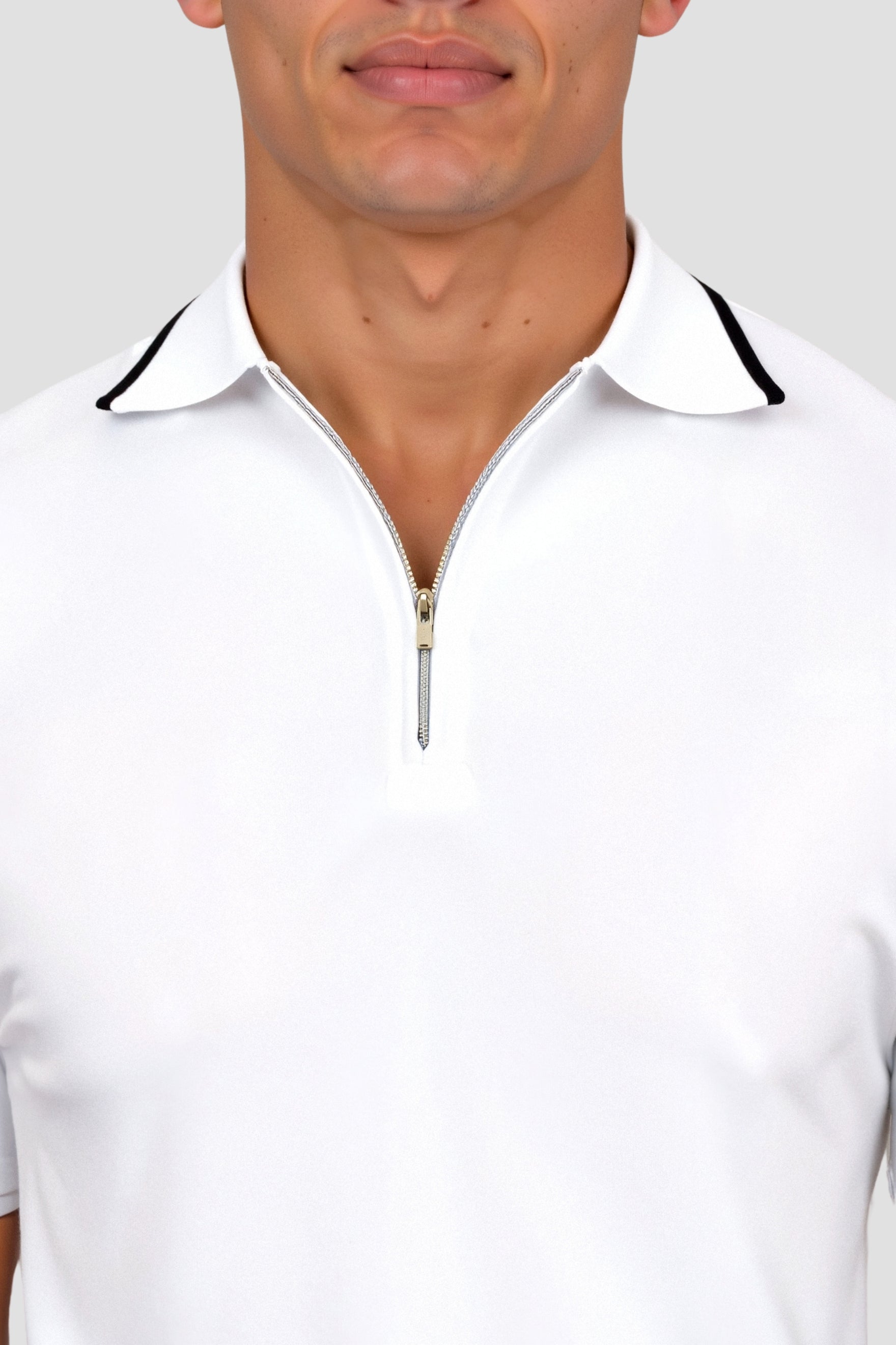 Klassisches Poloshirt mit Reißverschluss und Kontrastdetails