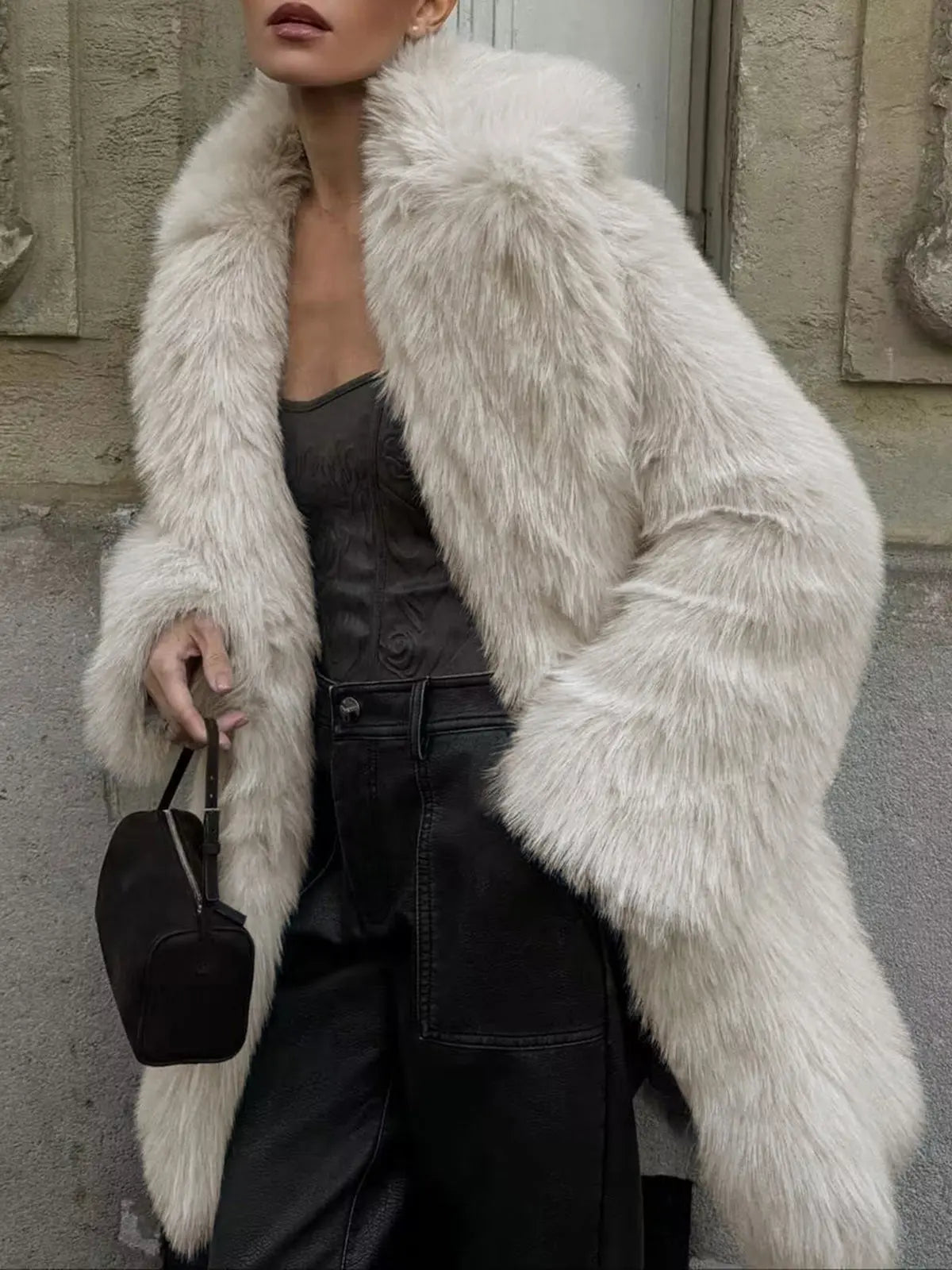 Macy | Weicher Kunstpelz-Mantel im Oversize-Look