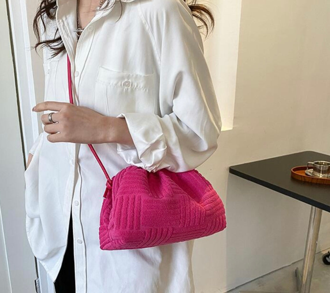 Sabrina - Elegante und funktionelle Handtuchtasche für Frauen