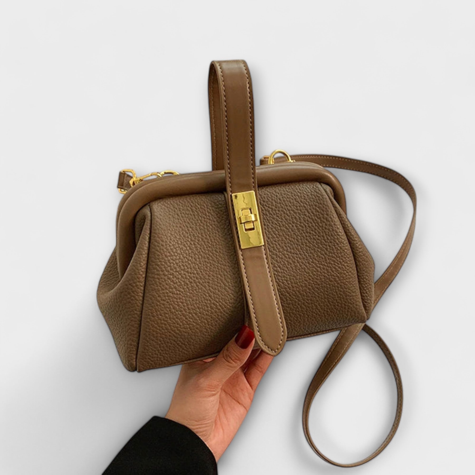 Lora. - Retro-Tasche