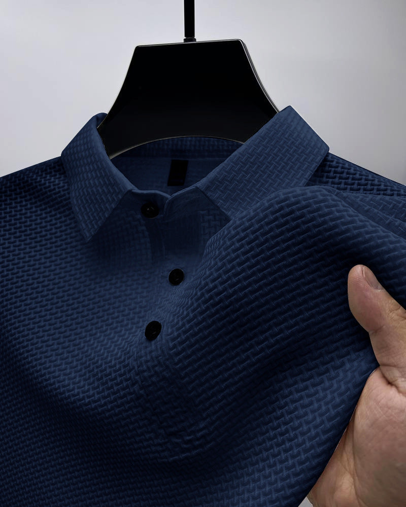 Elegantes Polo Shirt mit klassischem Kragen und modernem Design