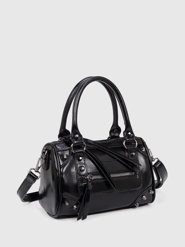 2025 Trendige Damen Schultertaschen. Design mit Leder-Nieten und Quasten