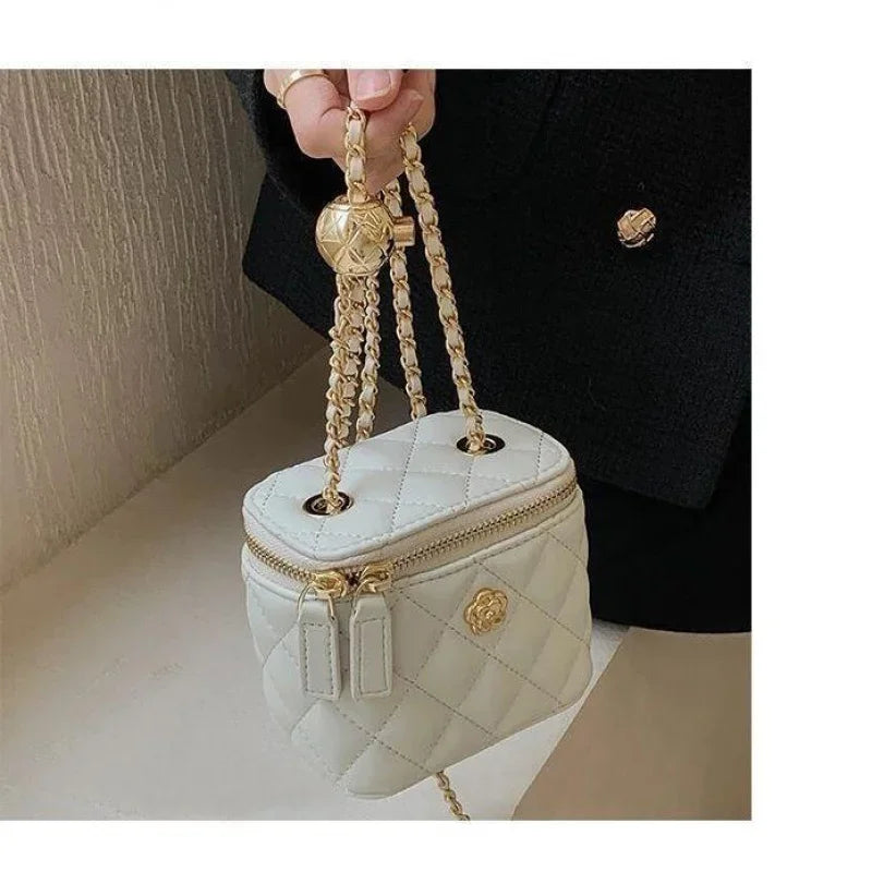 Mini Schultertasche Camellia Lingerie Kettenbox kleine Tasche