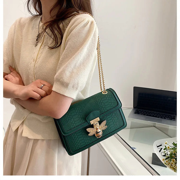 Luxuriöse Crooobody Handtasche. Bienenverschluss Tote Lässig Klappe. Krokodilprint Handtasche
