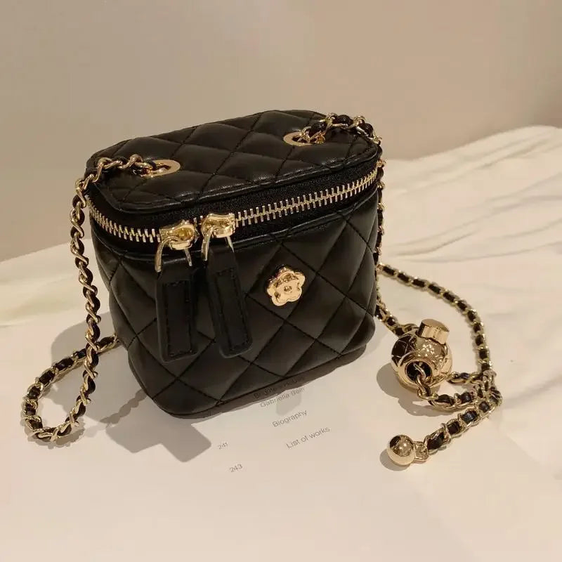 Mini Schultertasche Camellia Lingerie Kettenbox kleine Tasche