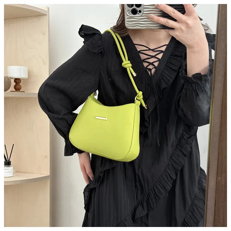 Unterarm Schultertaschen für Frauen. Neue Textur PU-Leder Umhängetasche