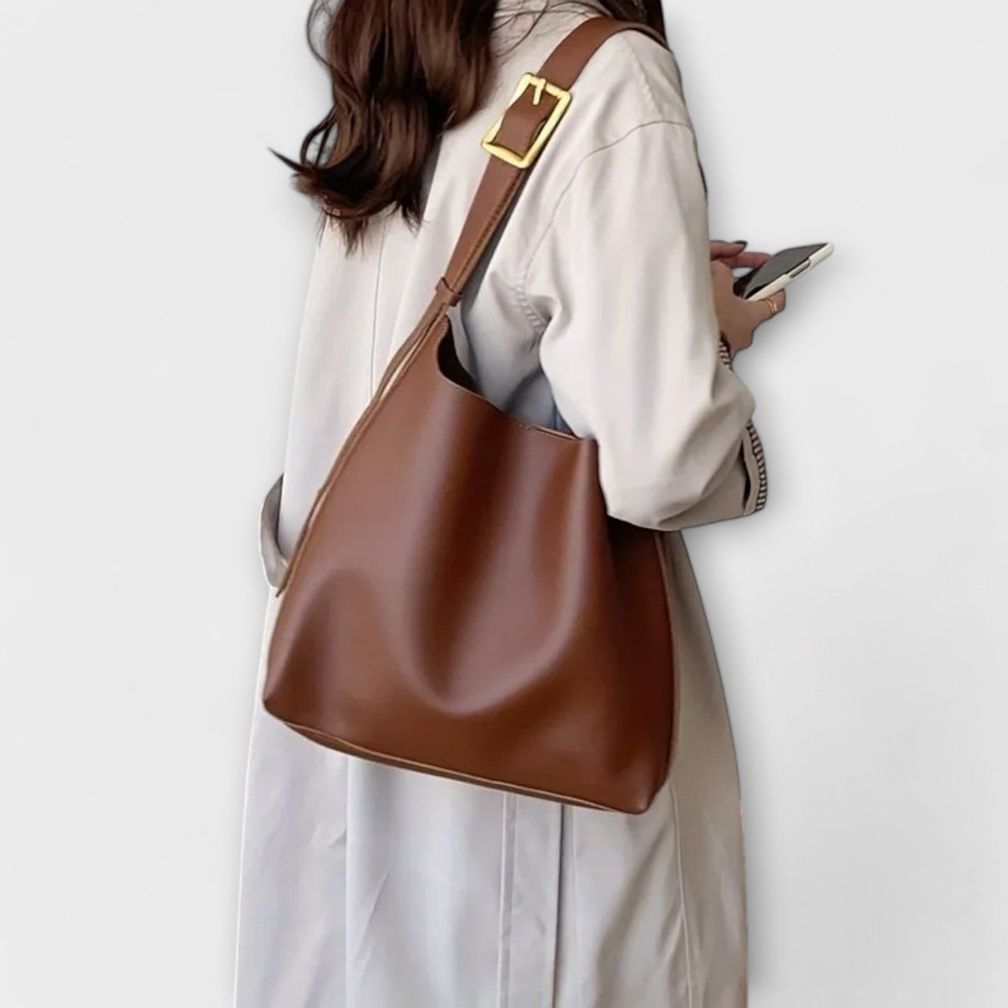 Lora. – Elegante Lederschultertasche