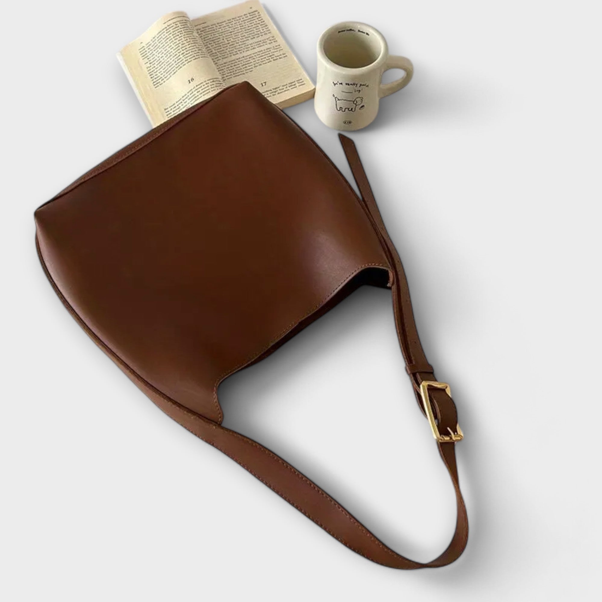 Lora. – Elegante Lederschultertasche