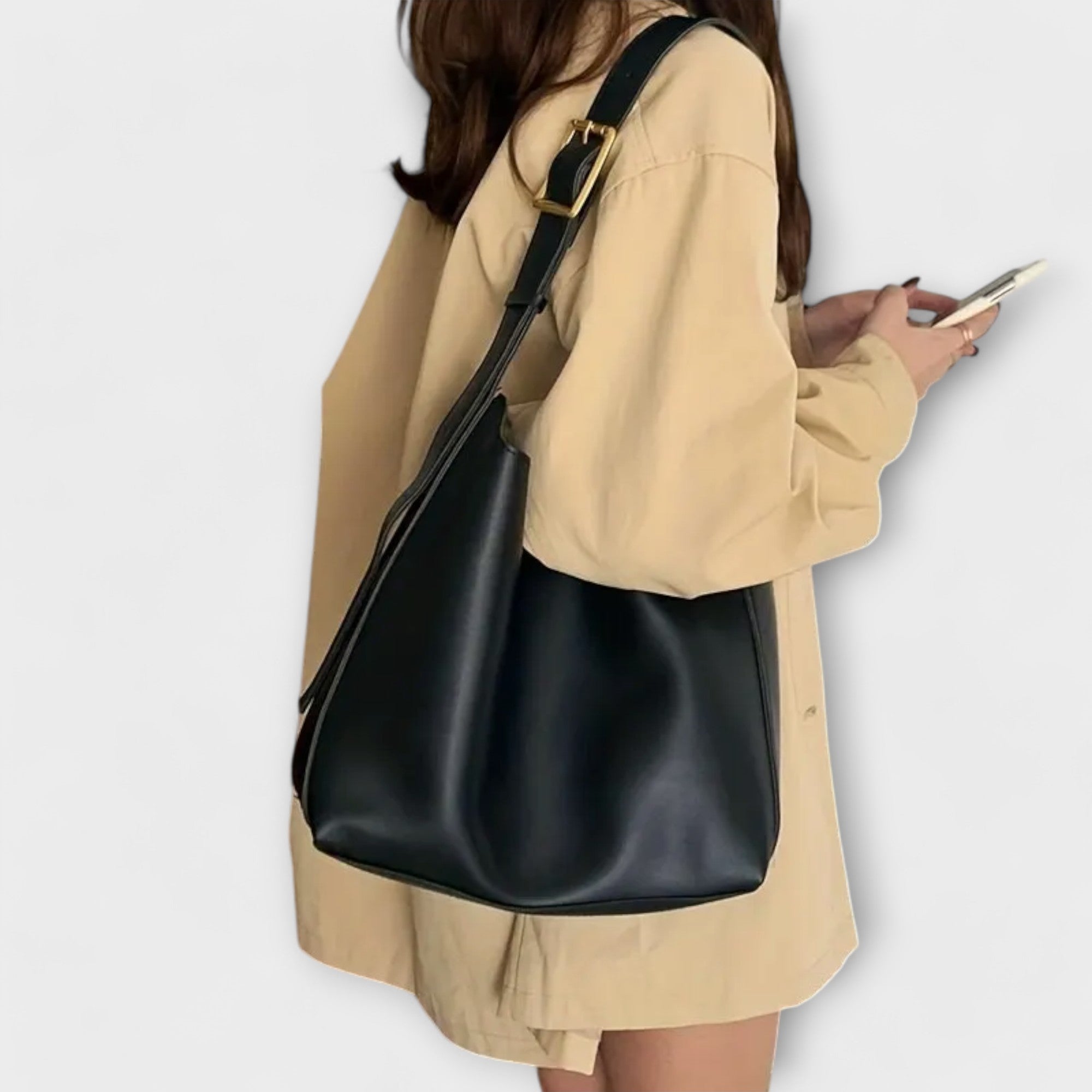 Lora. – Elegante Lederschultertasche