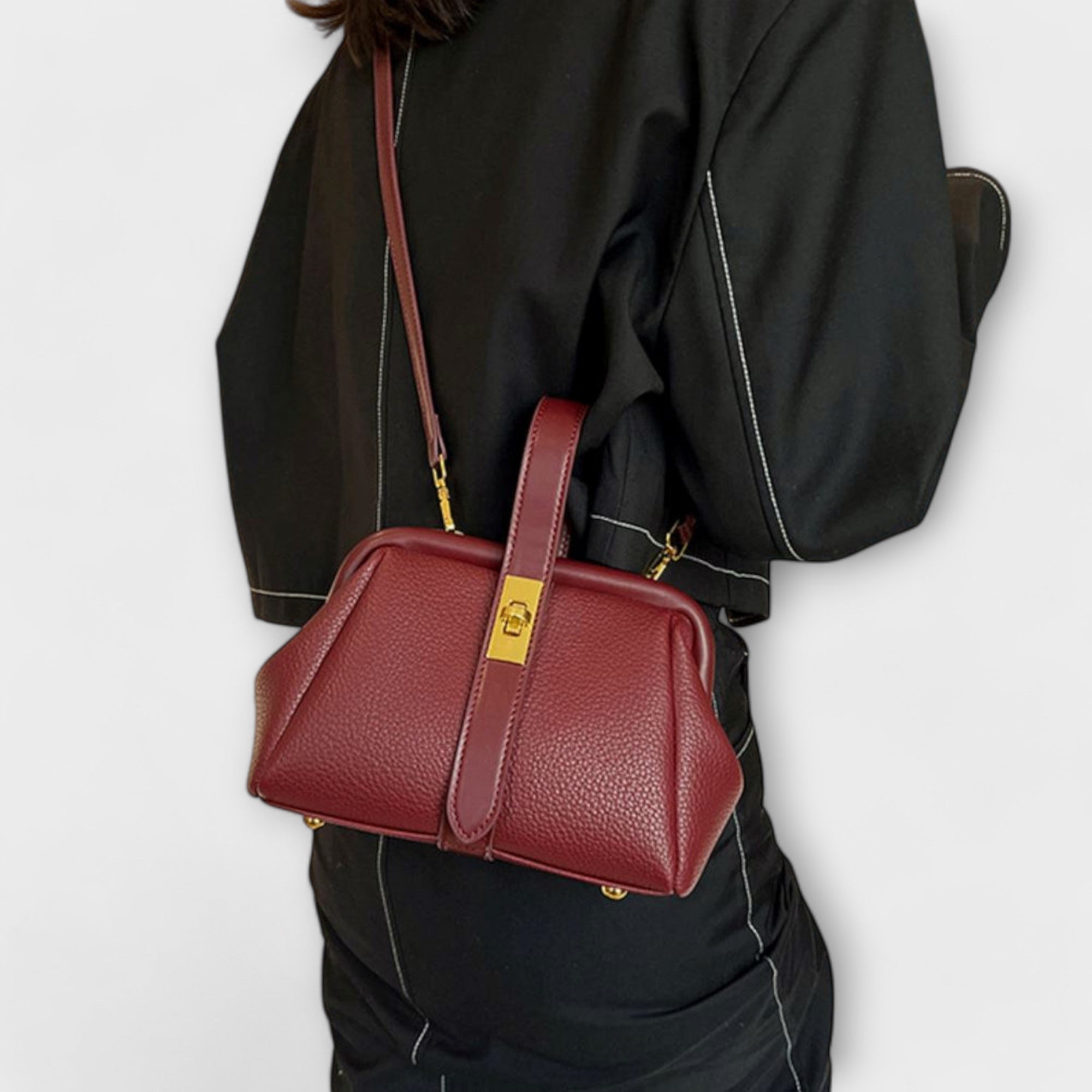 Lora. - Retro-Tasche