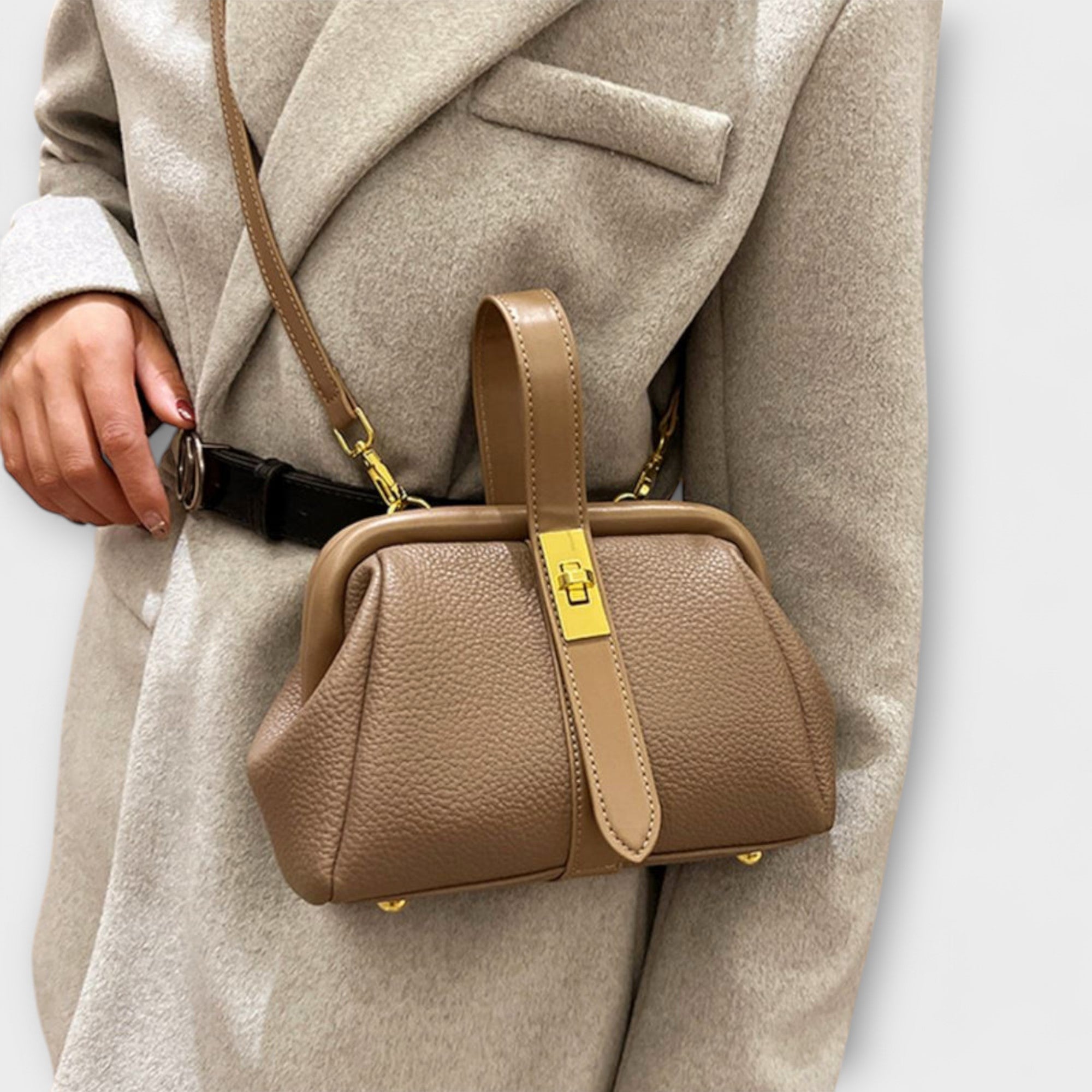 Lora. - Retro-Tasche