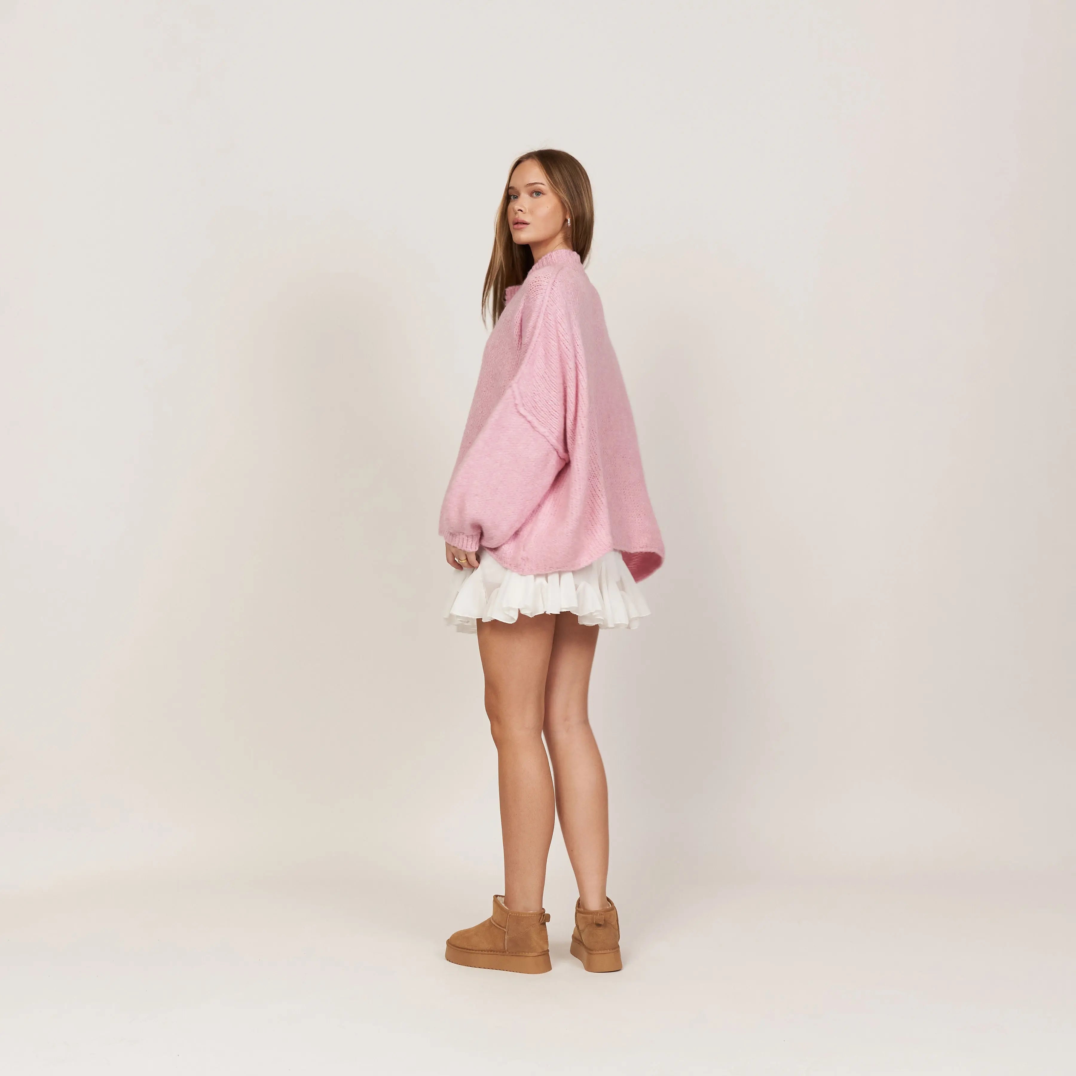 Bella | Übergroße Strick-Cardigan mit Goldknöpfen